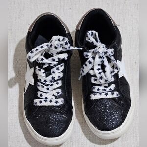 Art Class Black Glitter Star Sneakers
